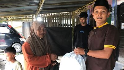 Reje Ramung Ara Salurkan Logistik Untuk Korban Bencana