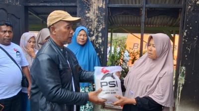 PSI Salurkan Bantuan Korban Kebakaran Rumah Kampung Wihni Bakong, Silih Nara